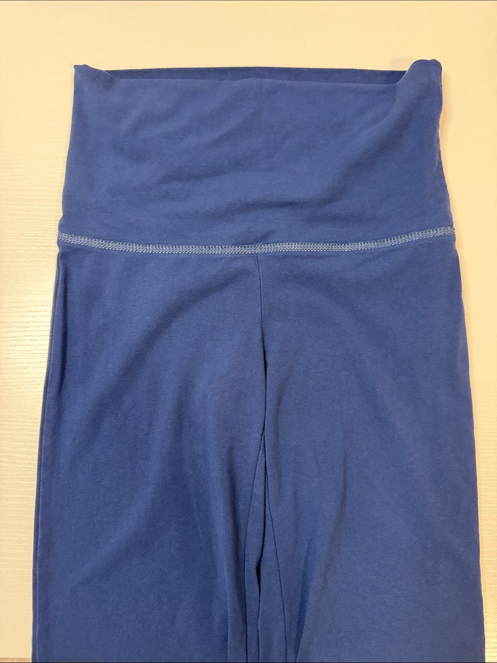 Abercrombie and Fitch Y2K Blue & White Fold Over Waistband Cropped Leggings - Picture 8 of 16